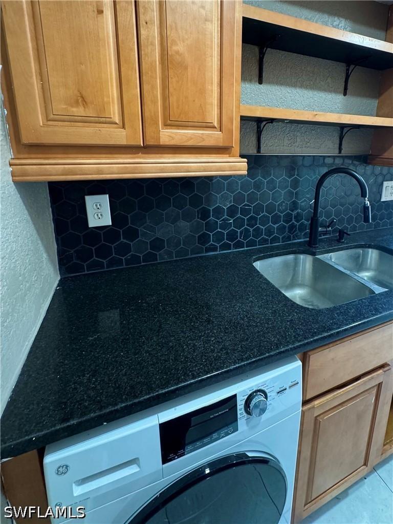 4603 Bayshore Dr. #F4, Naples, FL 34112