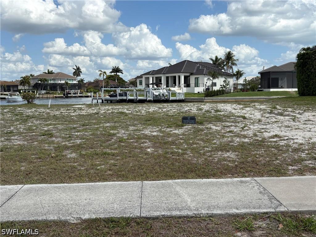 137 Greenview St., Marco Island, FL 34145