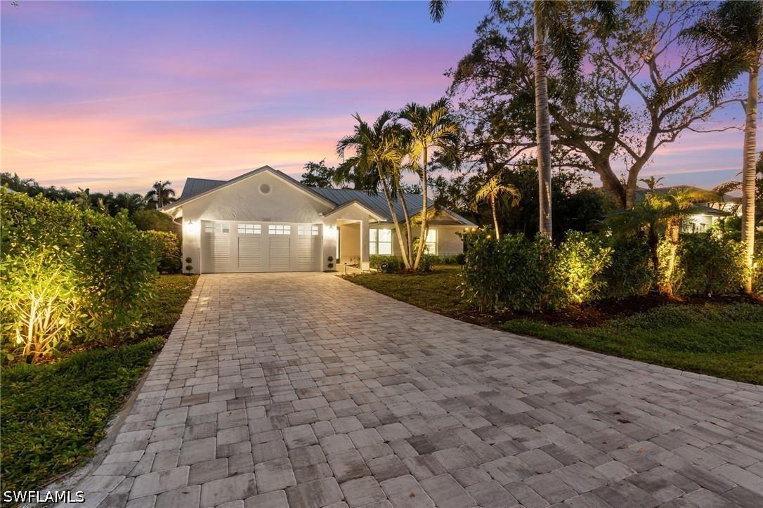 1200 Cypress Woods Dr., Naples, FL 34103