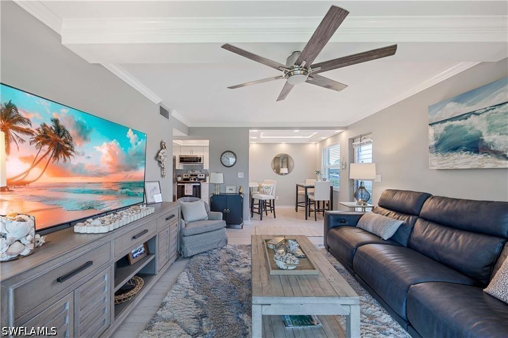 330 Kon Tiki Dr. #C7, Naples, FL 34113