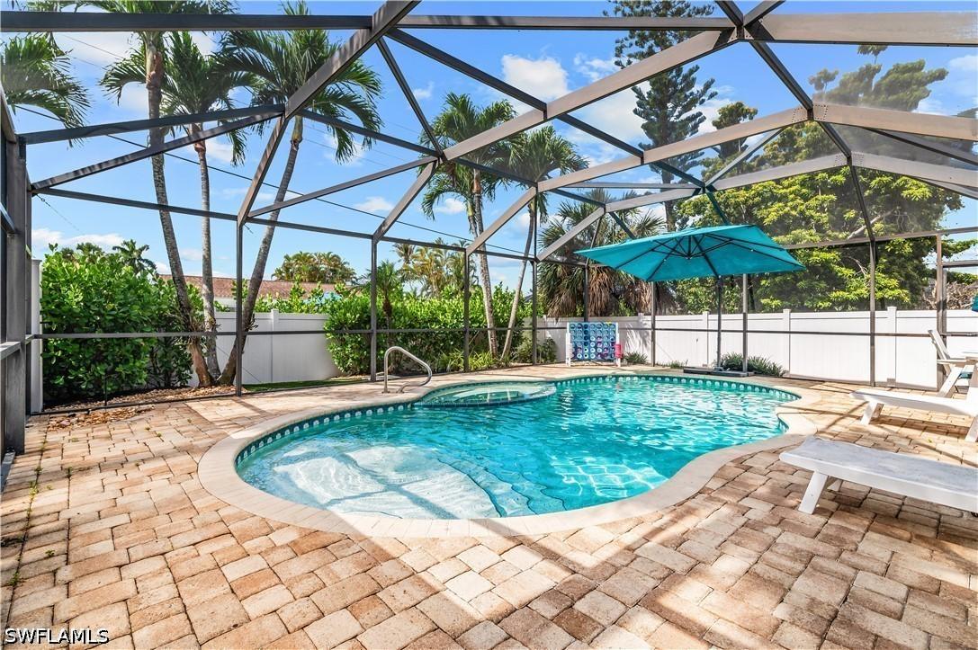 798 107th Ave., Naples, FL 34108