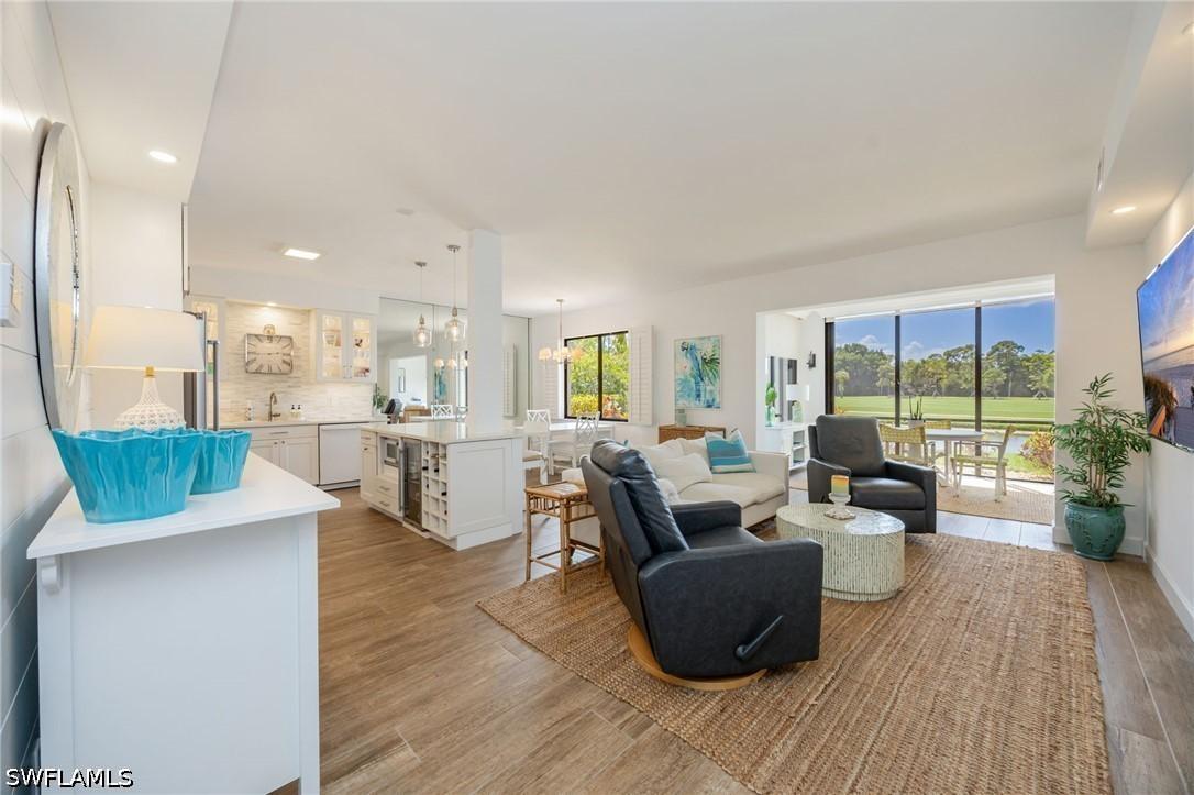 312 Bears Paw Tr., Naples, FL 34105