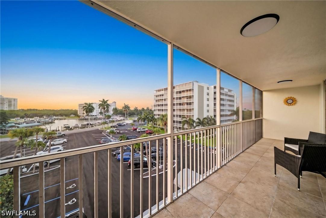 5 Bluebill Ave. #410, Naples, FL 34108