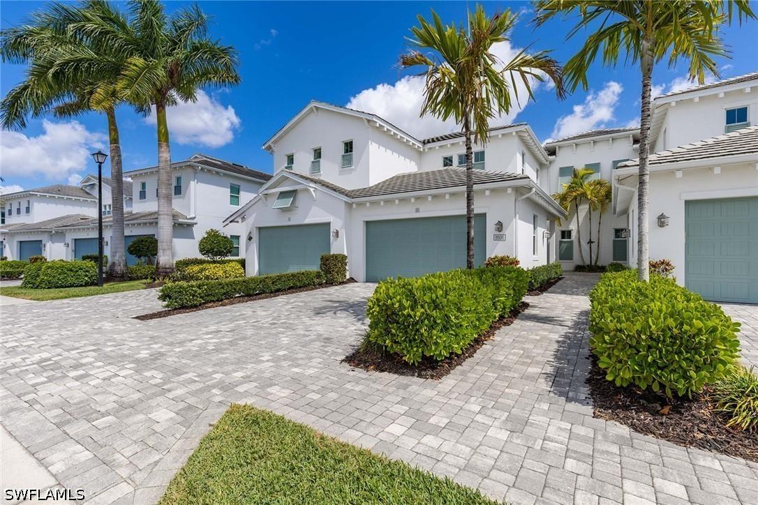 8936 Saint Lucia Dr. #201, Naples, FL 34114