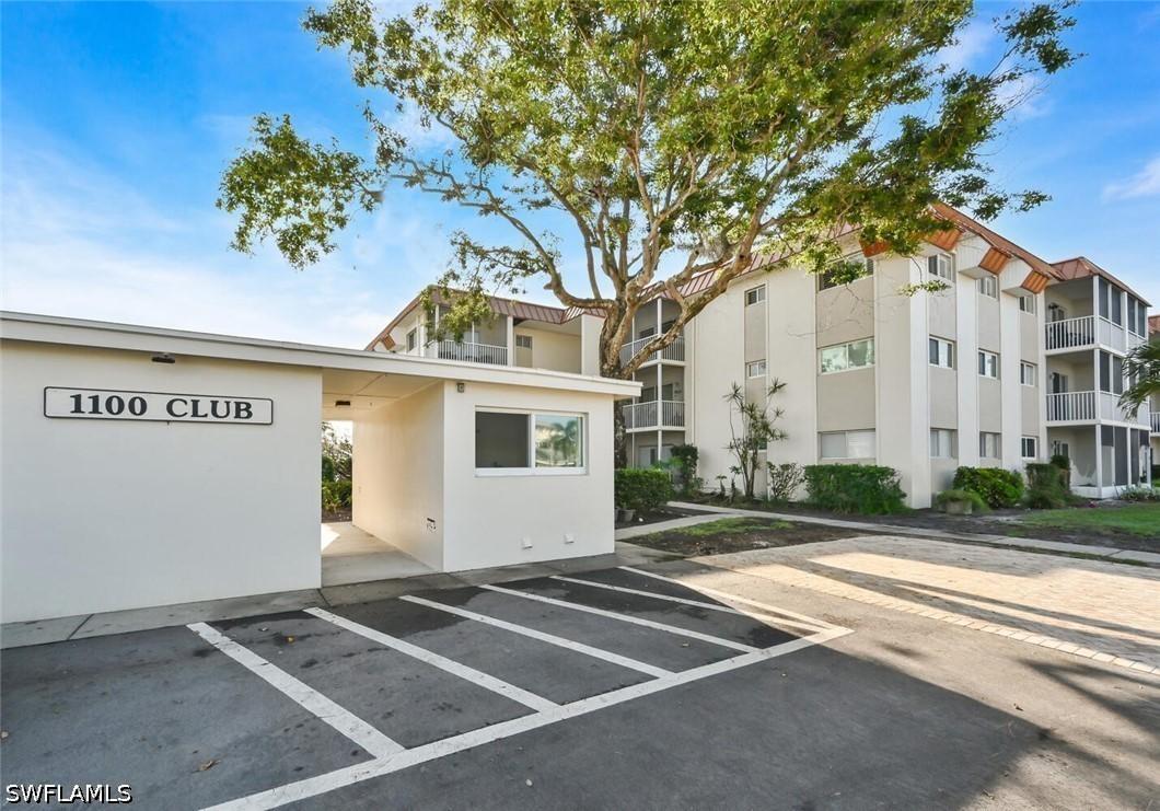 1100 Gulf Shore Blvd. #304, Naples, FL 34102