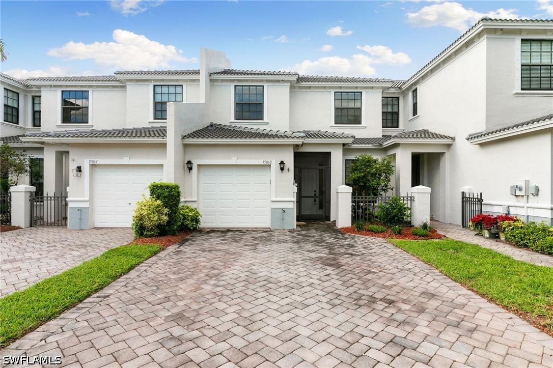 15068 Summit Place Cir. #225, Naples, FL 34119