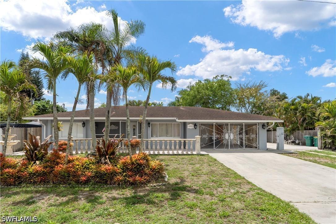 4412 17th Pl., Naples, FL 34116