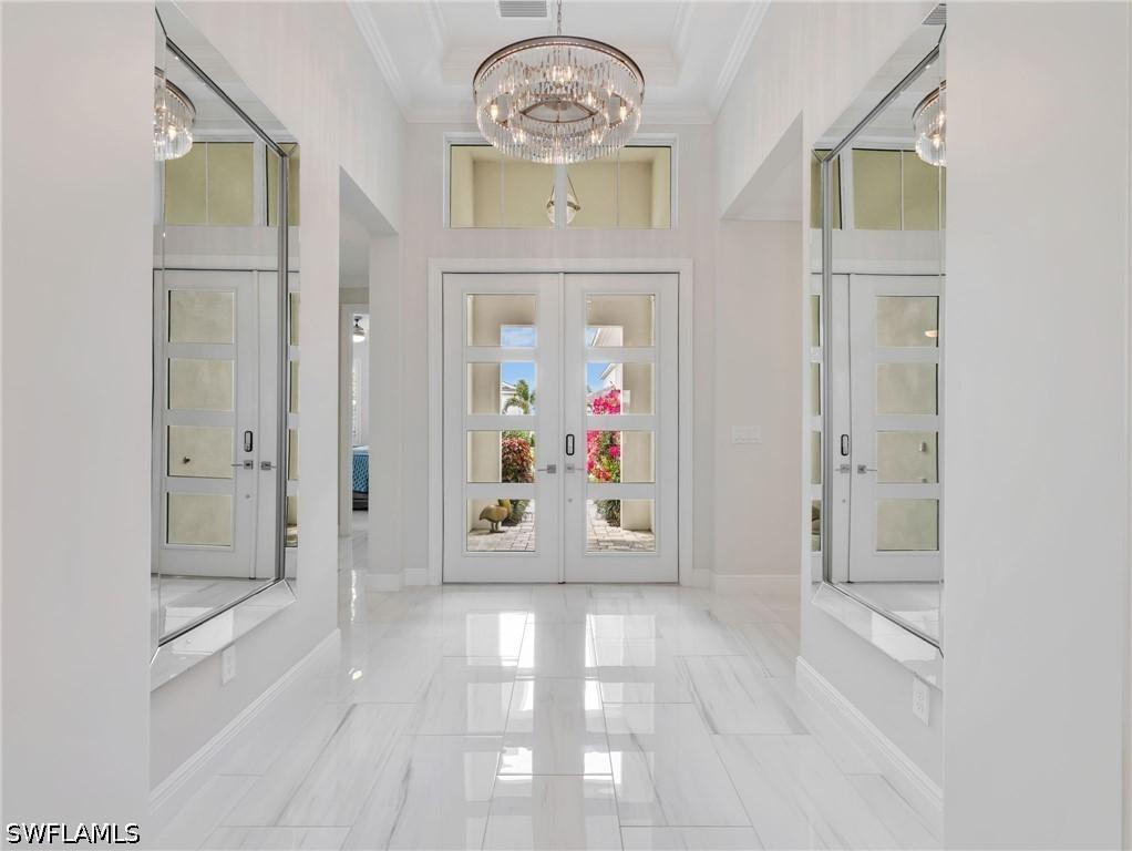 9257 Cayman Dr., Naples, FL 34114