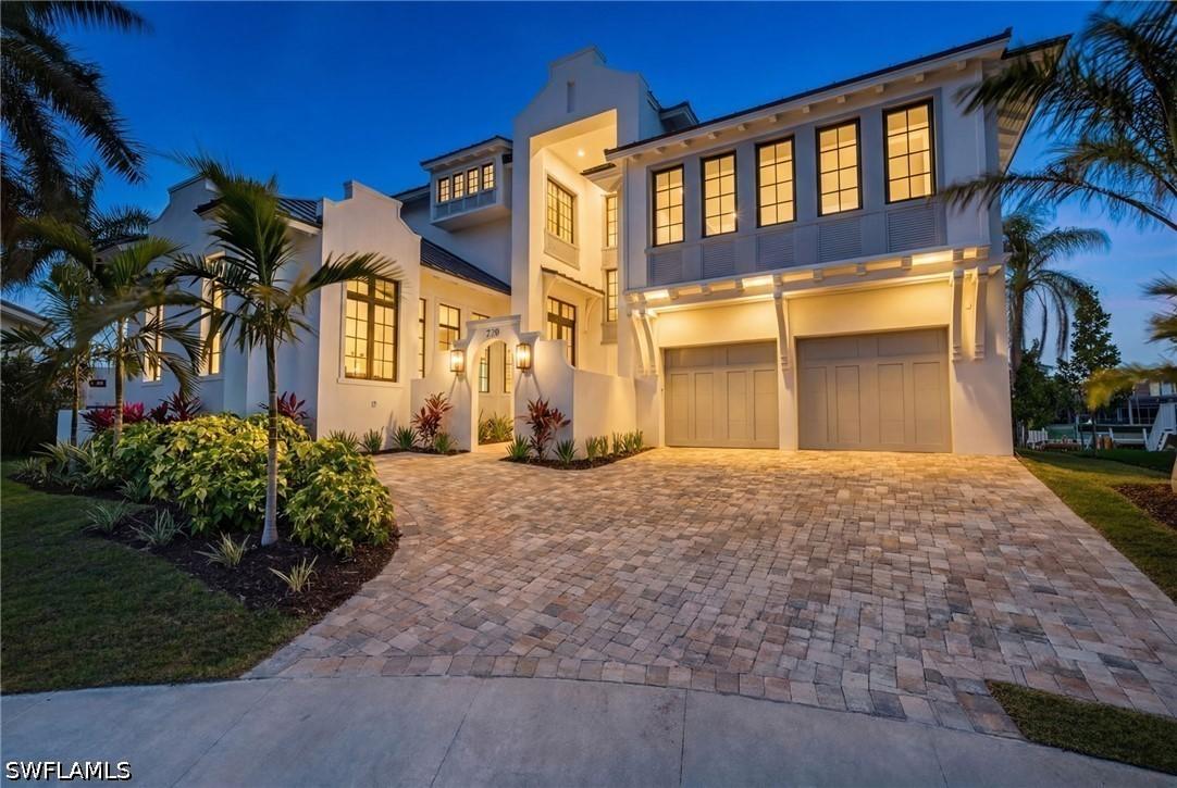 720 Hull Ct., Marco Island, FL 34145