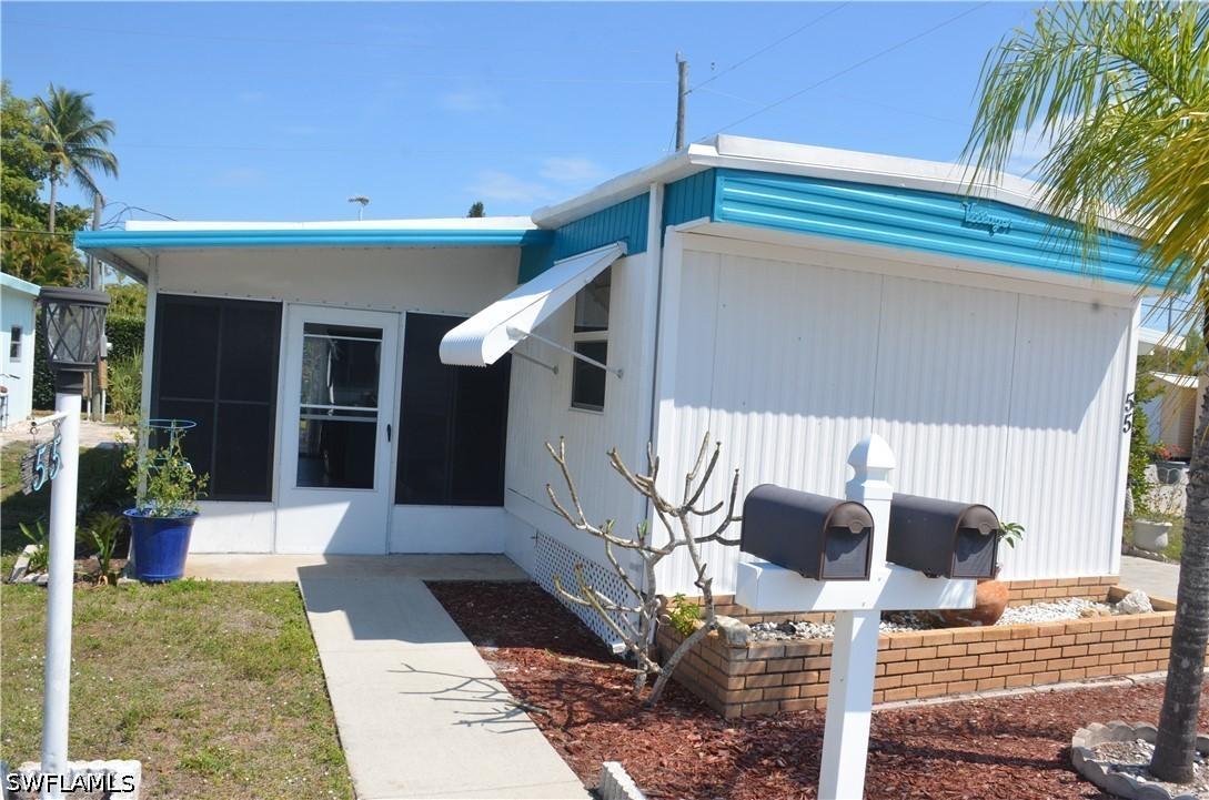 55 Moorhead Manor, Naples, FL 34112