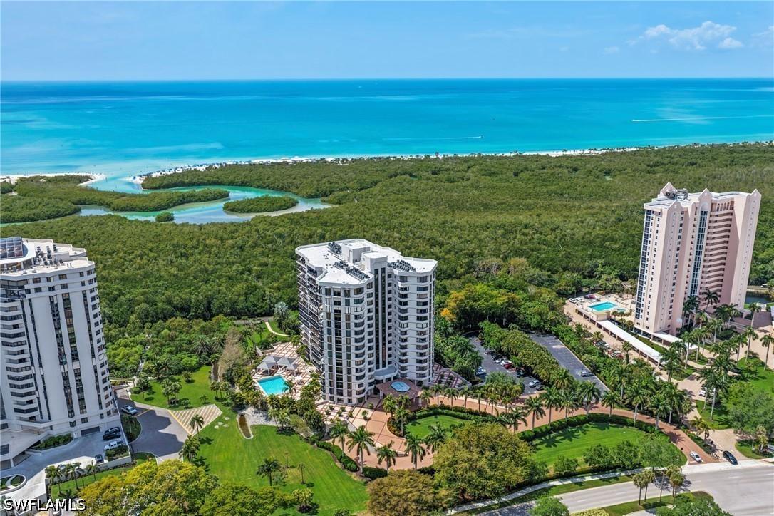 6075 Pelican Bay Blvd. #201, Naples, FL 34108
