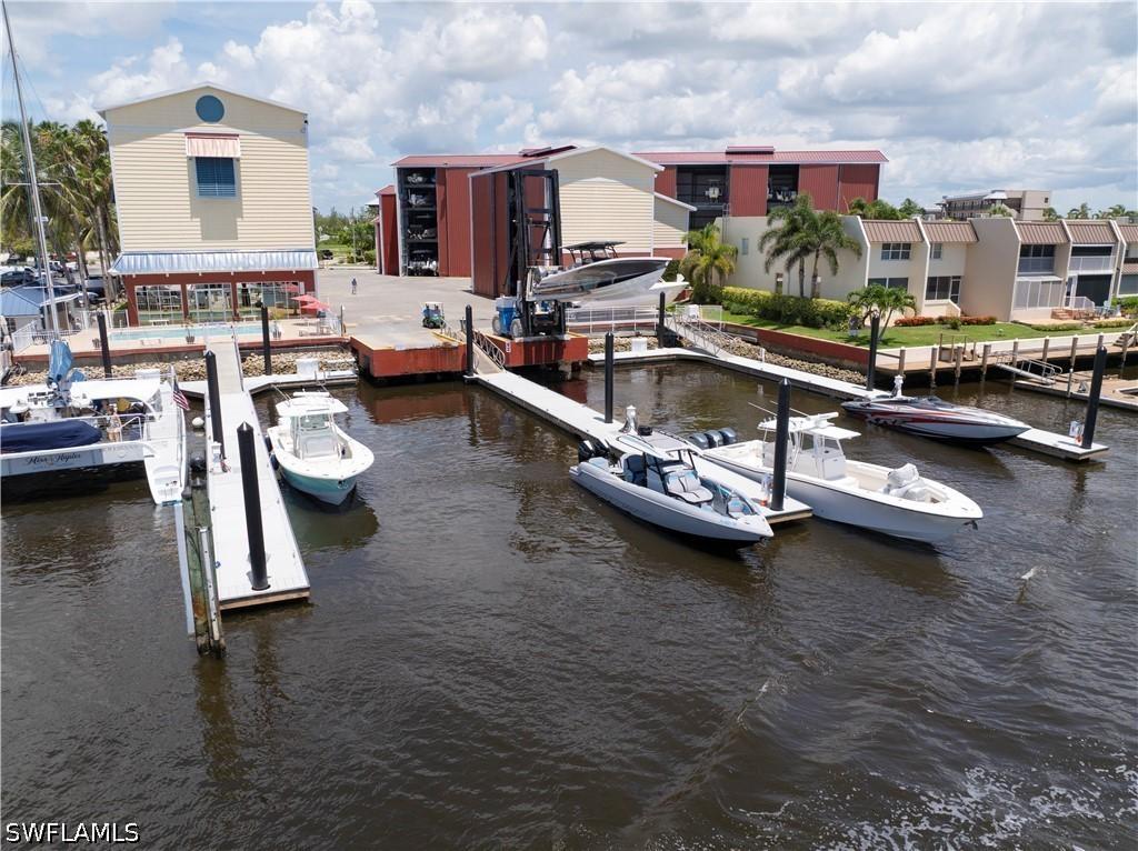 750 River Point   B3-07 Dr., Naples, FL 34102