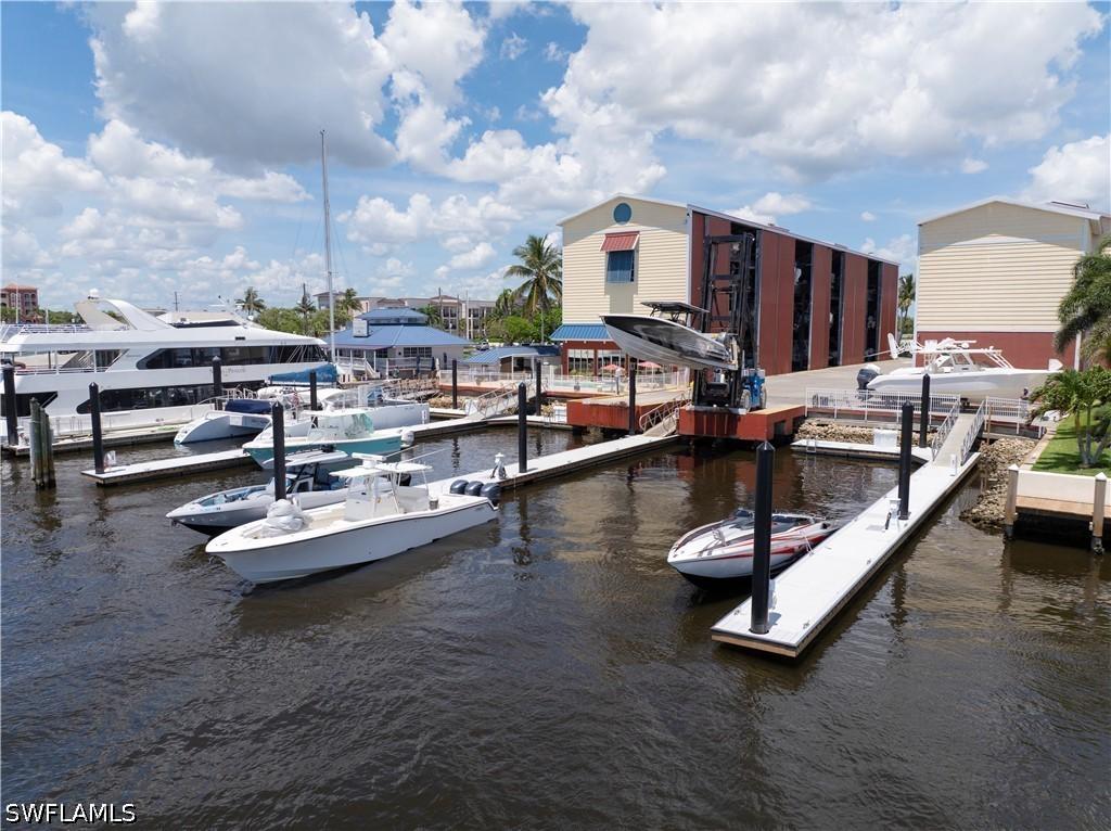 750 River Point   A3-03 Dr., Naples, FL 34102