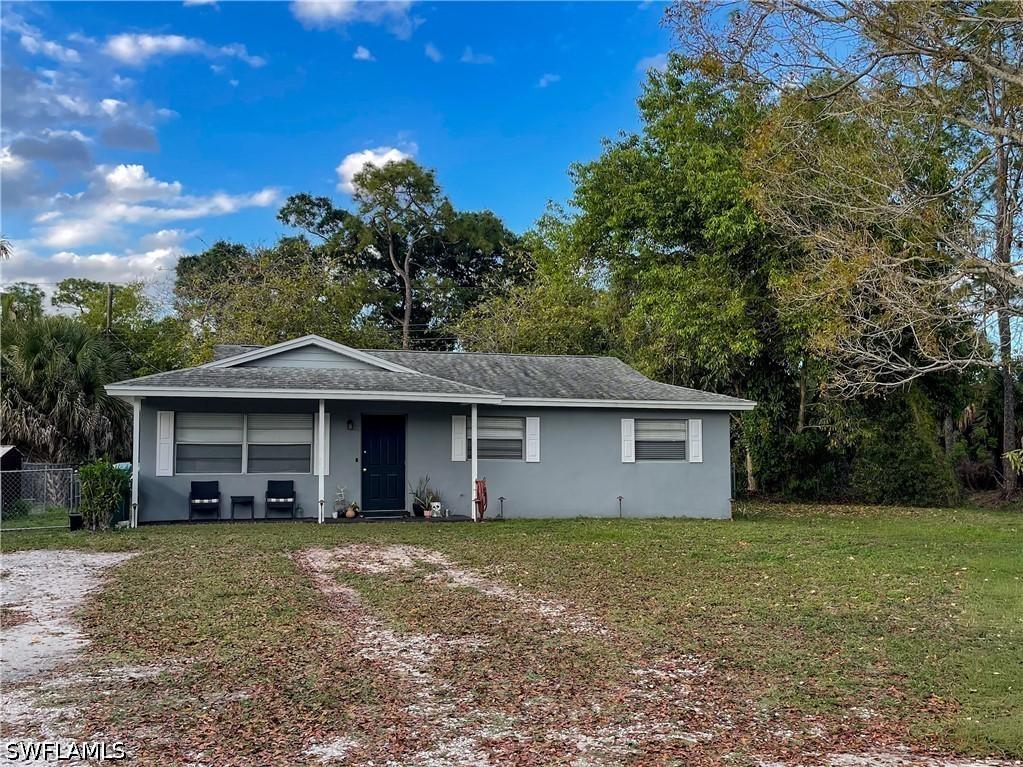 651 Pine Cone Ln., Naples, FL 34104