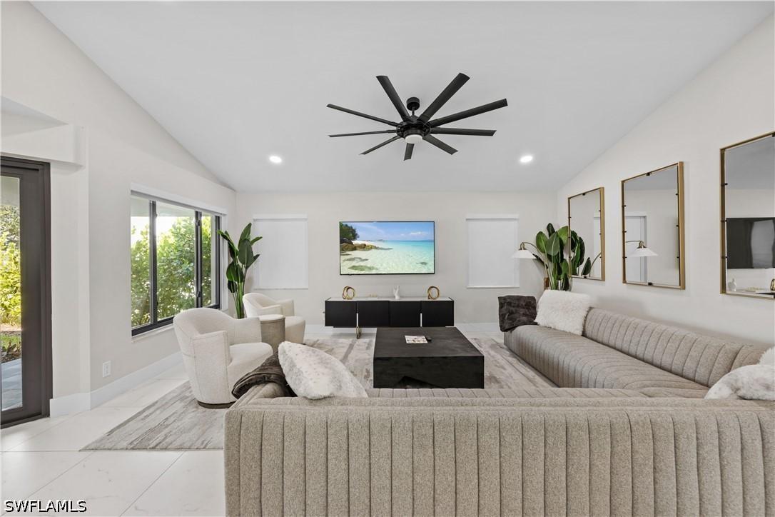 841 91st Ave., Naples, FL 34108