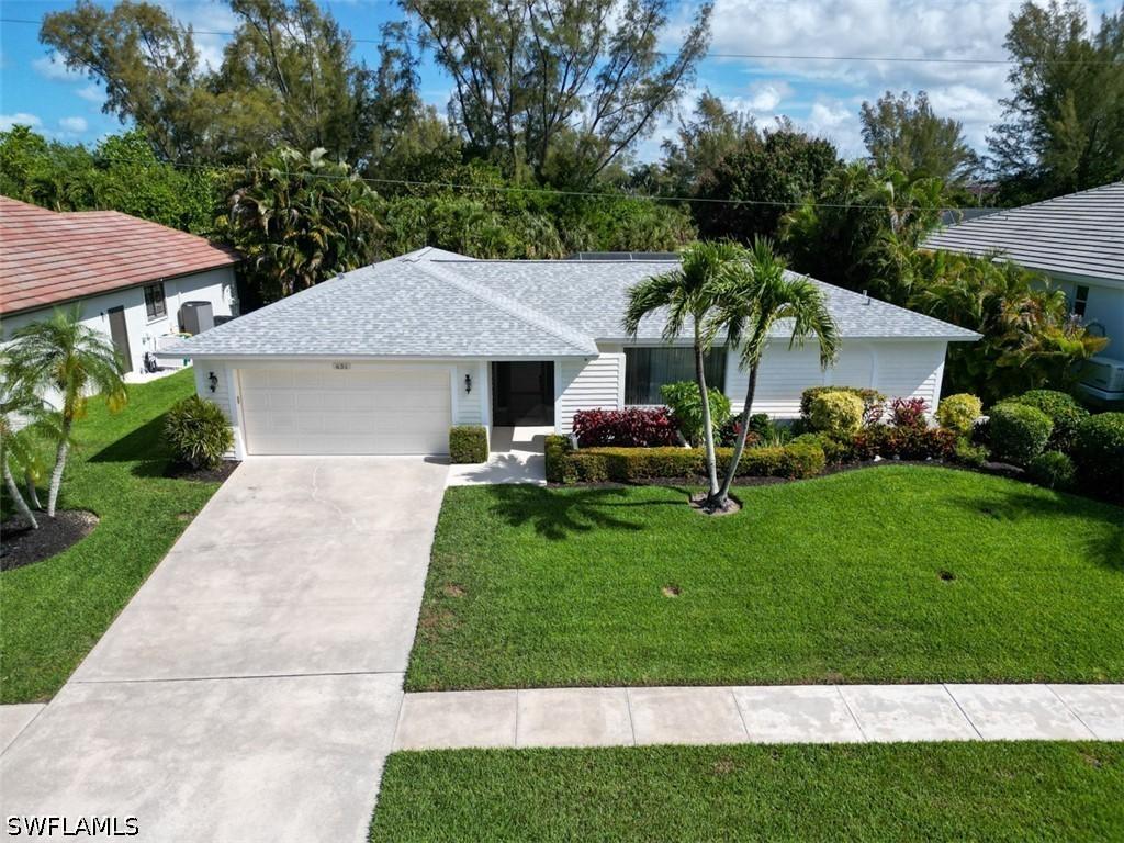 631 Diplomat Ct., Marco Island, FL 34145