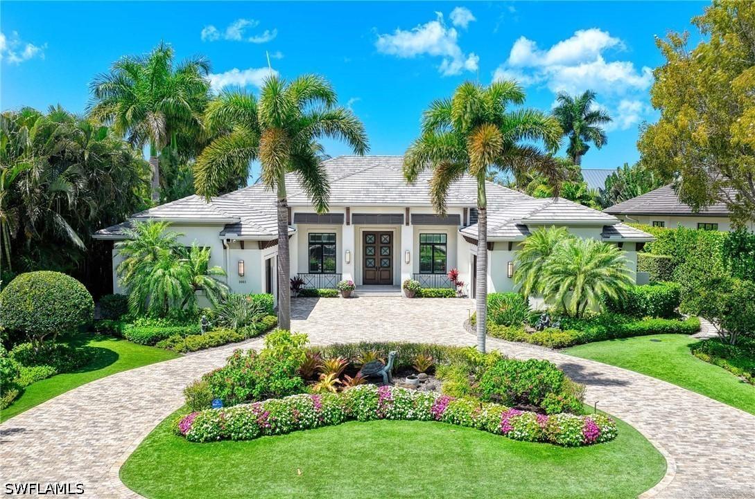 3003 Crayton Rd., Naples, FL 34103