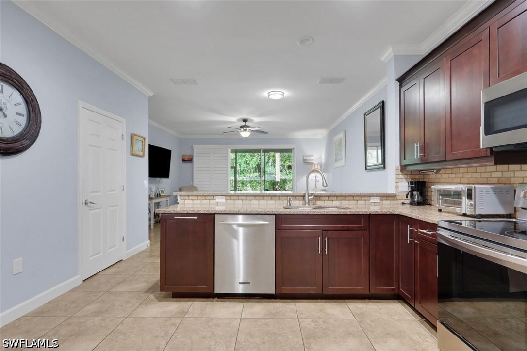 1289 Oxford Ln. #228, Naples, FL 34105