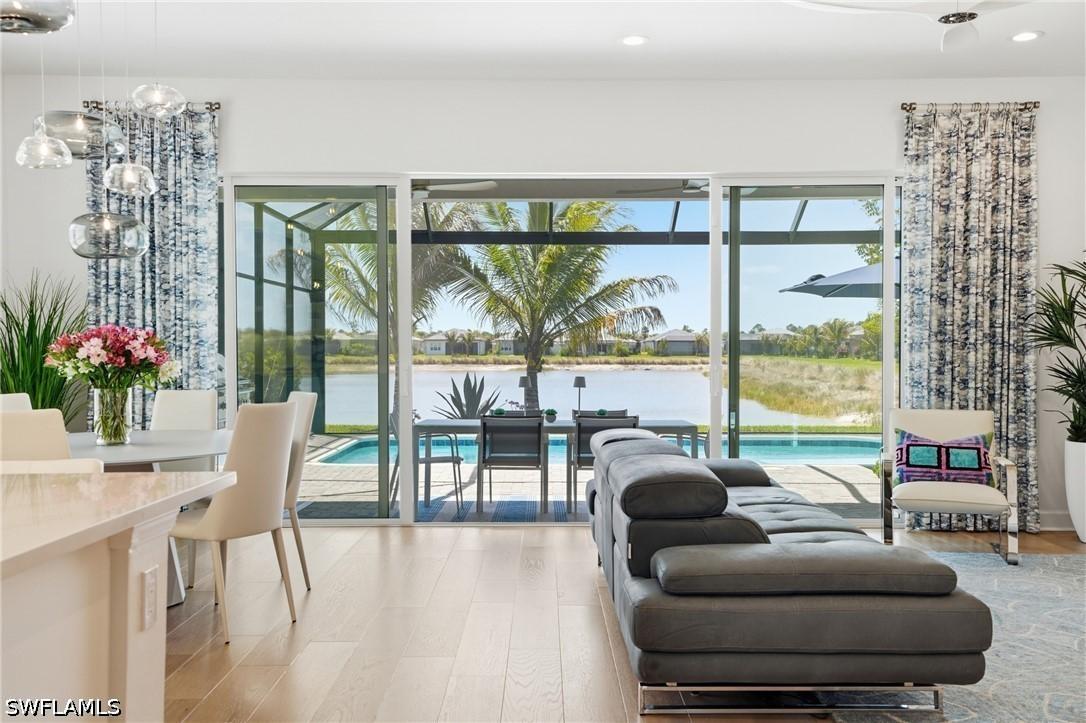 12352 Dahlia Ct., Naples, FL 34120