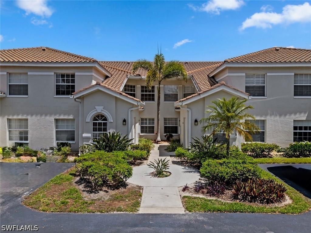 6812 Satinleaf Rd. #202, Naples, FL 34109