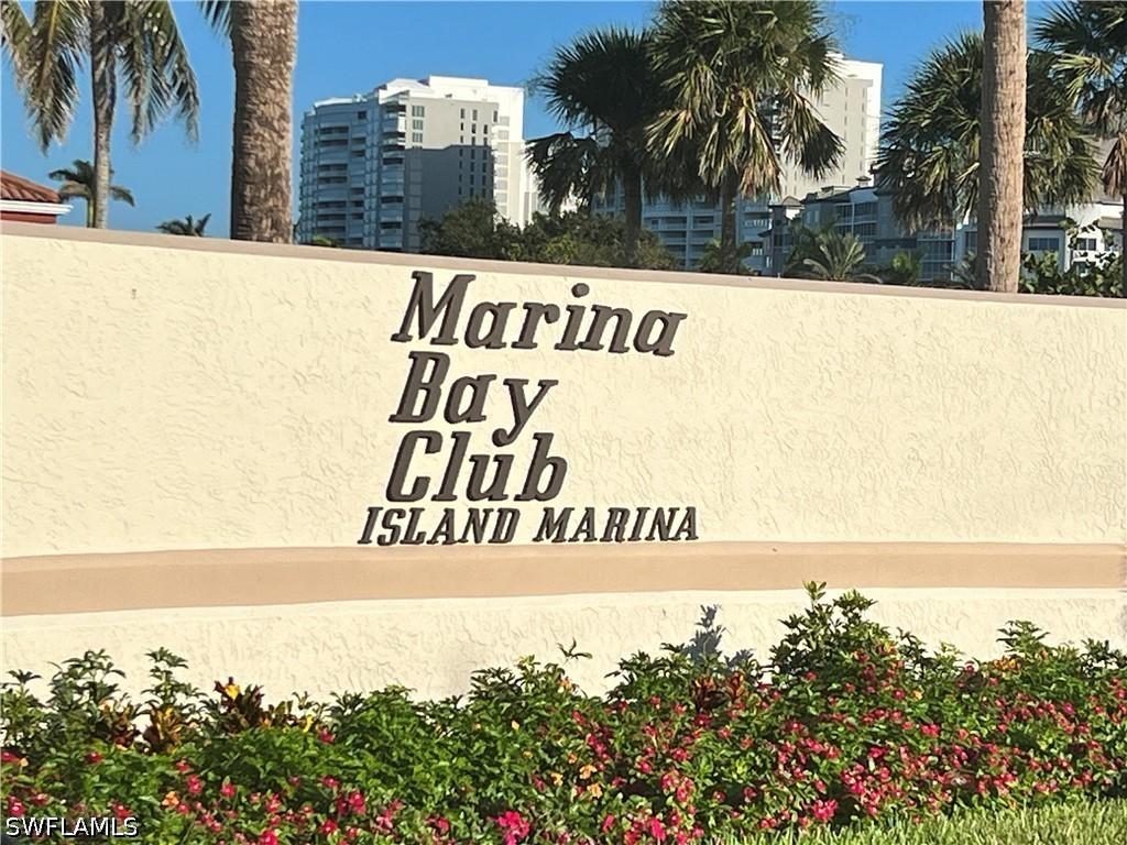 13115 Vanderbilt Dr., Naples, FL 34110