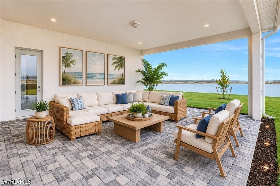 8718 Driftwood Dr., Naples, FL 34114