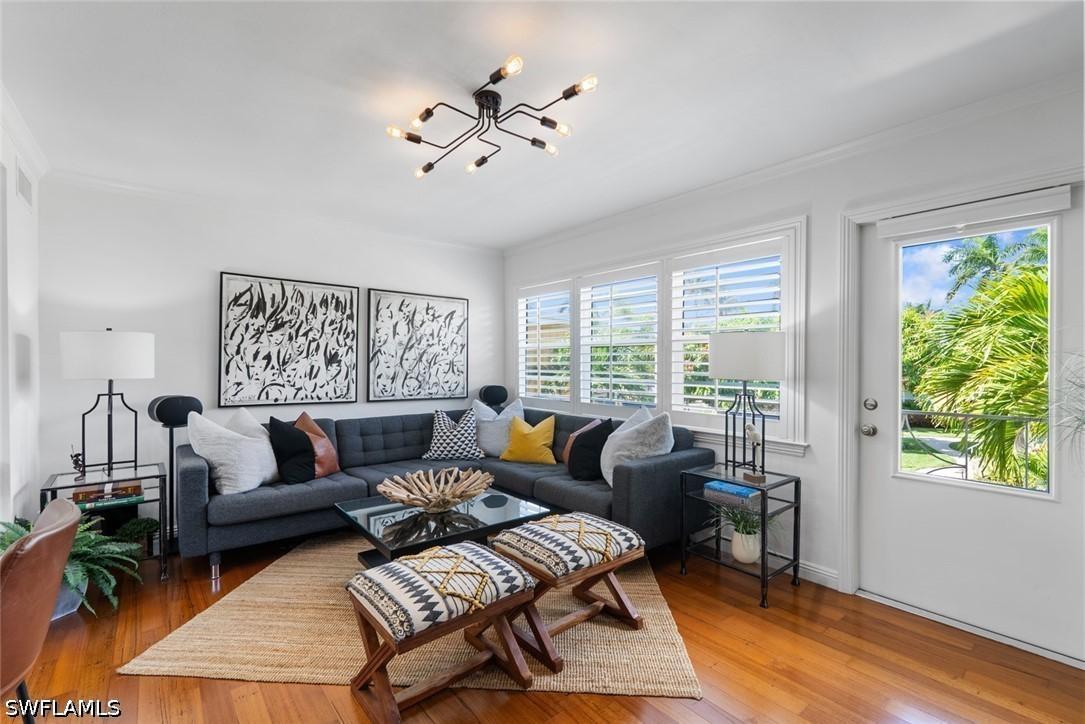 221 8th Ave. #221B, Naples, FL 34102