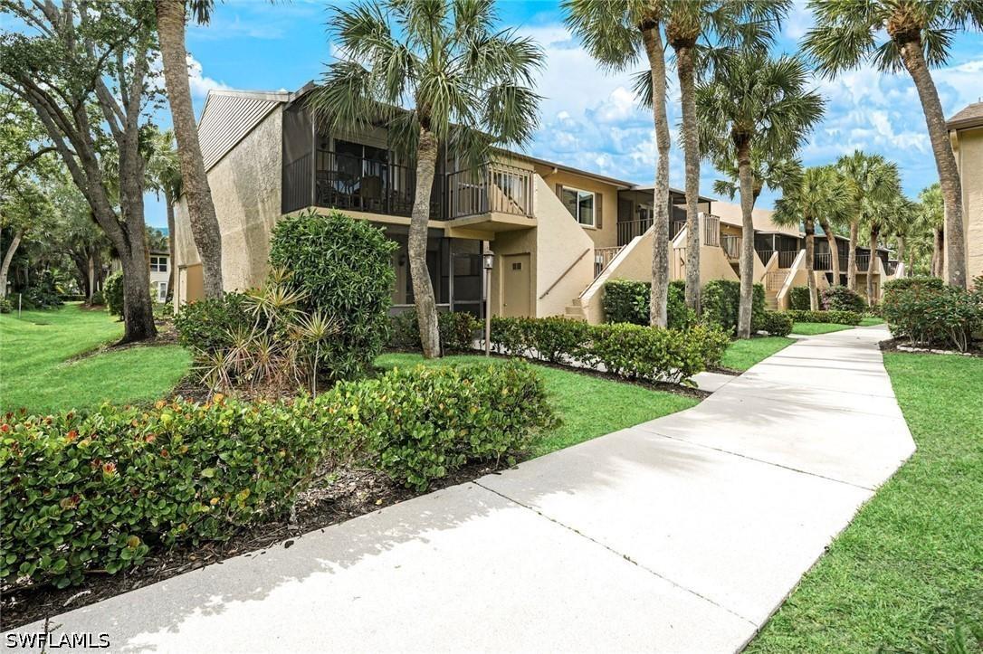 4240 Jack Frost Ct. #6, Naples, FL 34112