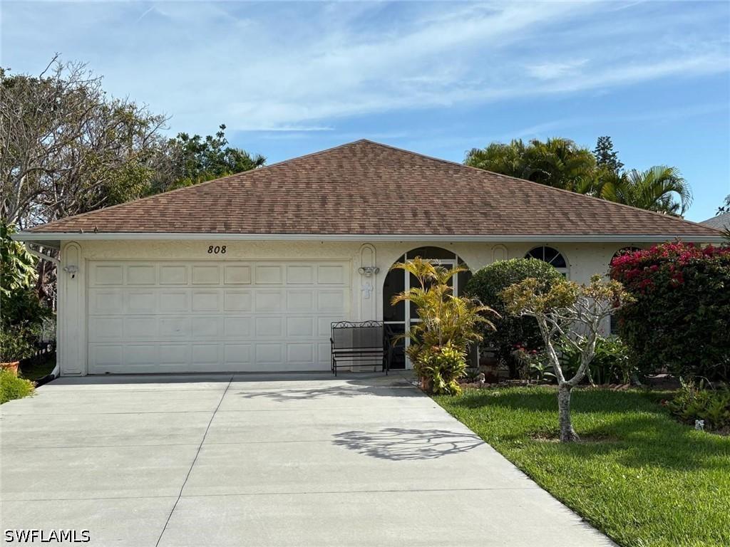 808 96th Ave., Naples, FL 34108