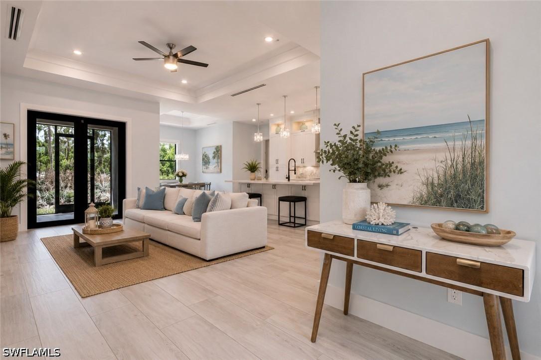 3810 2nd Ave., Naples, FL 34117