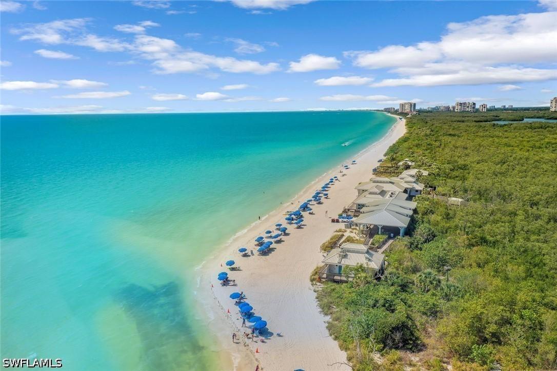 5817 Glencove Dr. #402, Naples, FL 34108