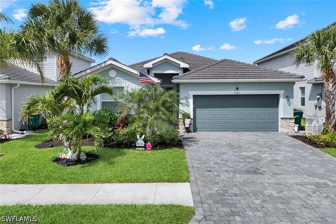 2193 Clementine St., Naples, FL 34120