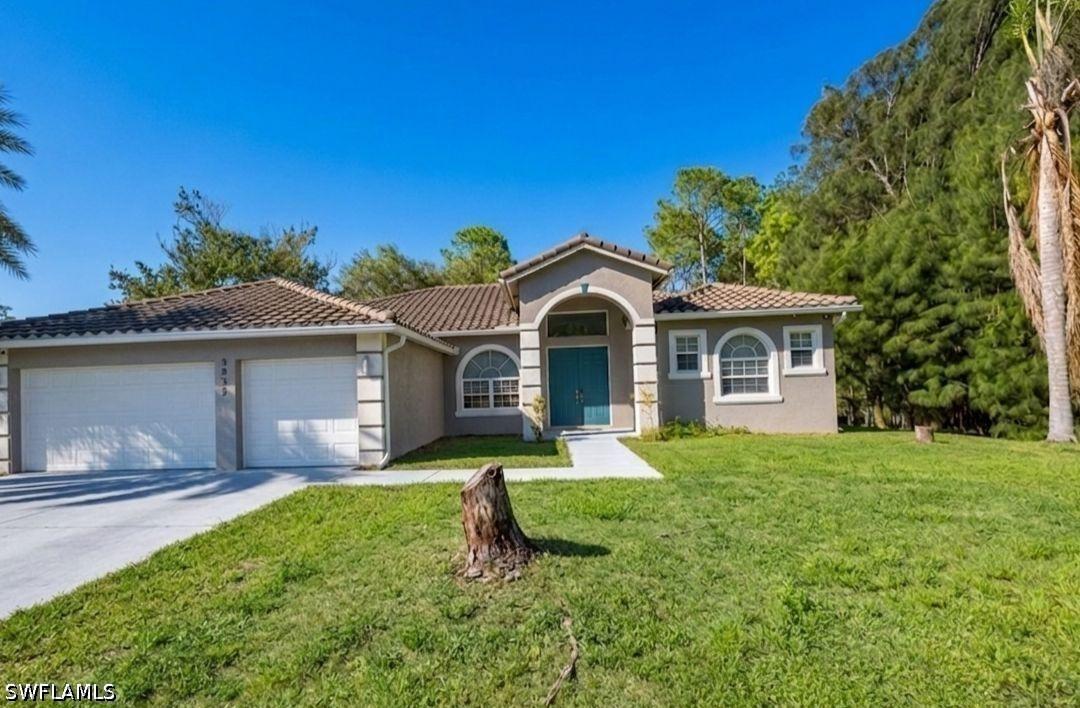 3935 10th Ave., Naples, FL 34120