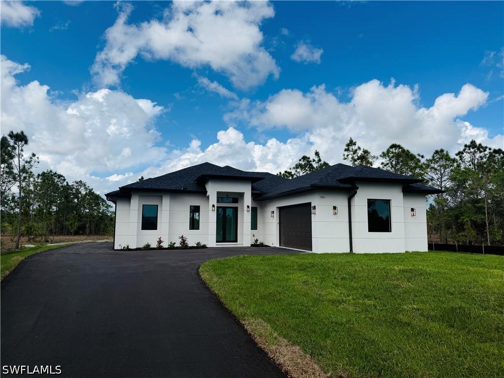 3841 24th Ave., Naples, FL 34120