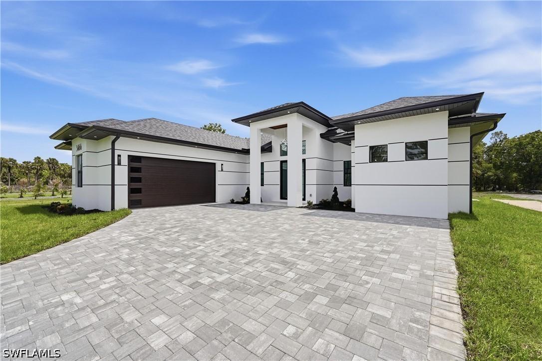 3466 32nd Ave., Naples, FL 34117