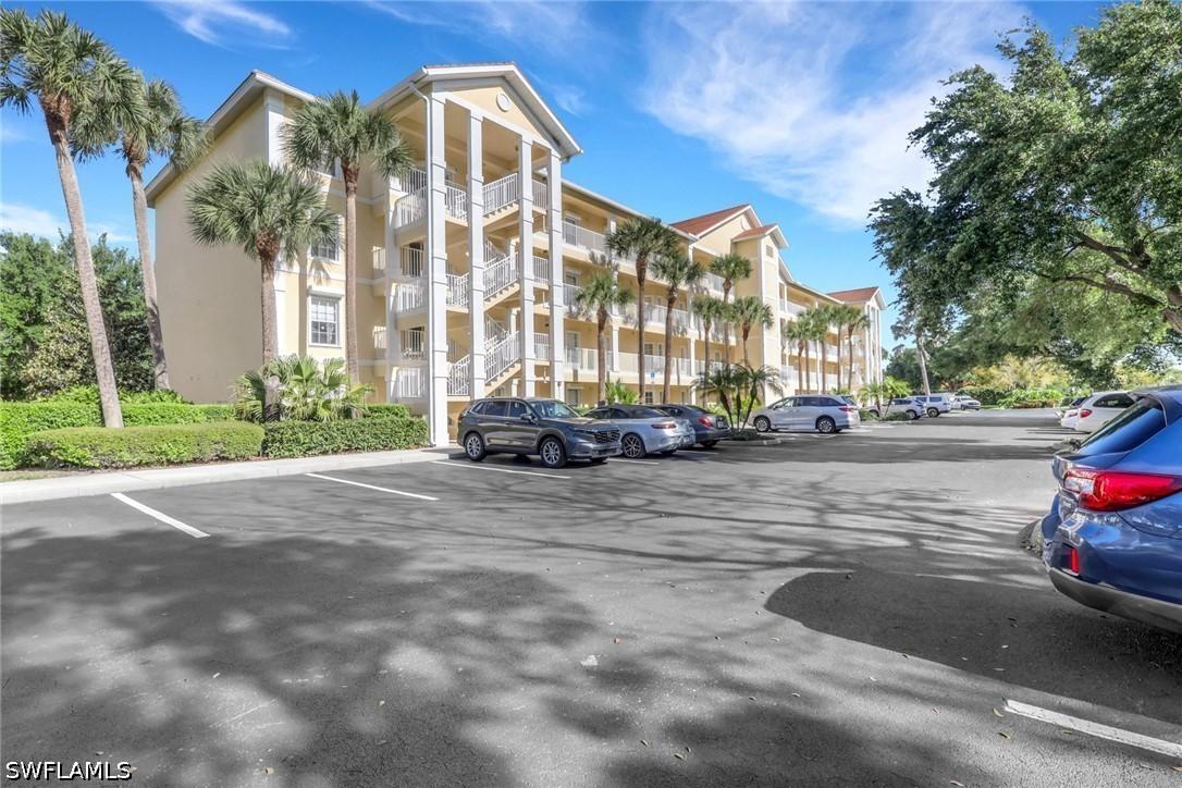 9175 Celeste Dr. #303, Naples, FL 34113