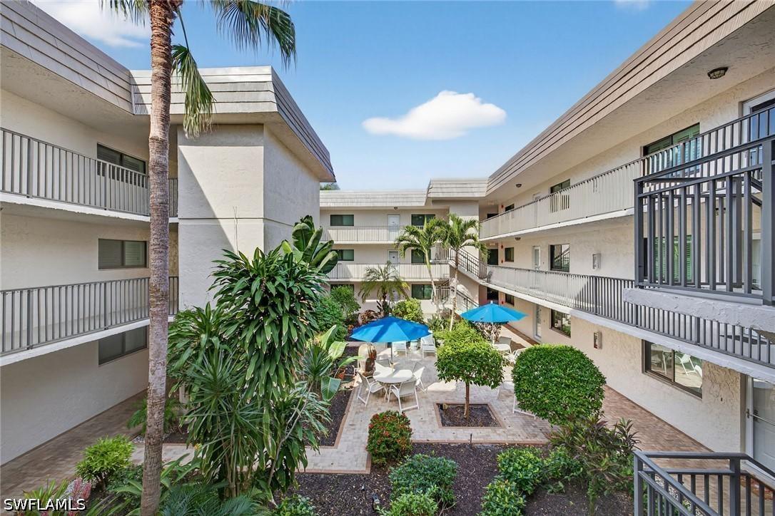 788 Park Shore Dr. #C25, Naples, FL 34103