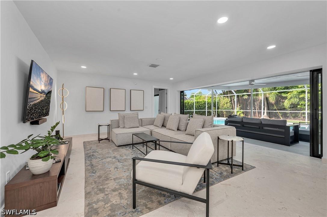 3777 Fountainhead Ln., Naples, FL 34103