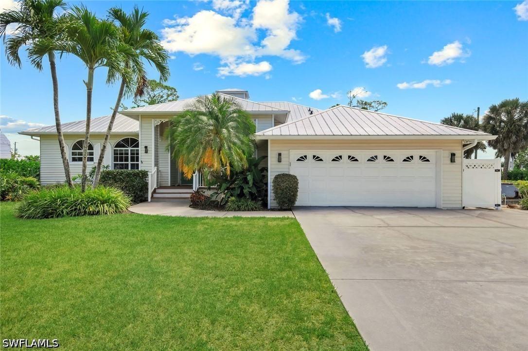 28165 Meadowlark Ln., Bonita Springs, FL 34134
