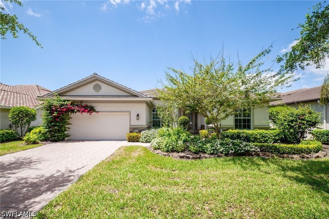 8844 Mustang Island Cir., Naples, FL 34113