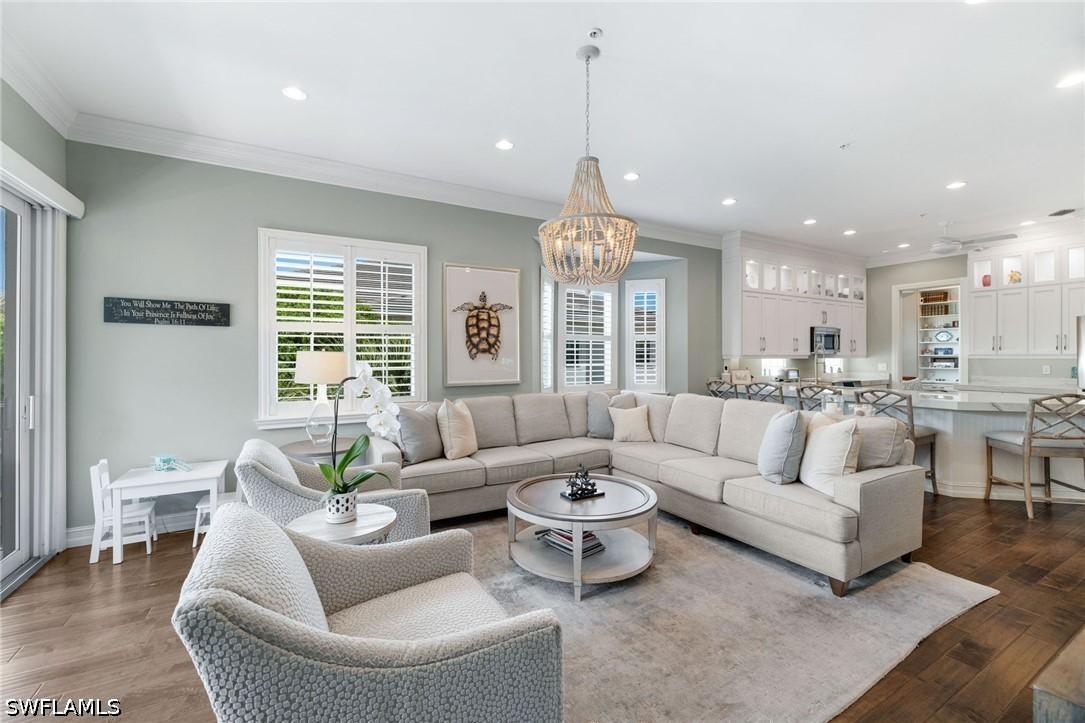 710 Bentwater Cir. #204, Naples, FL 34108