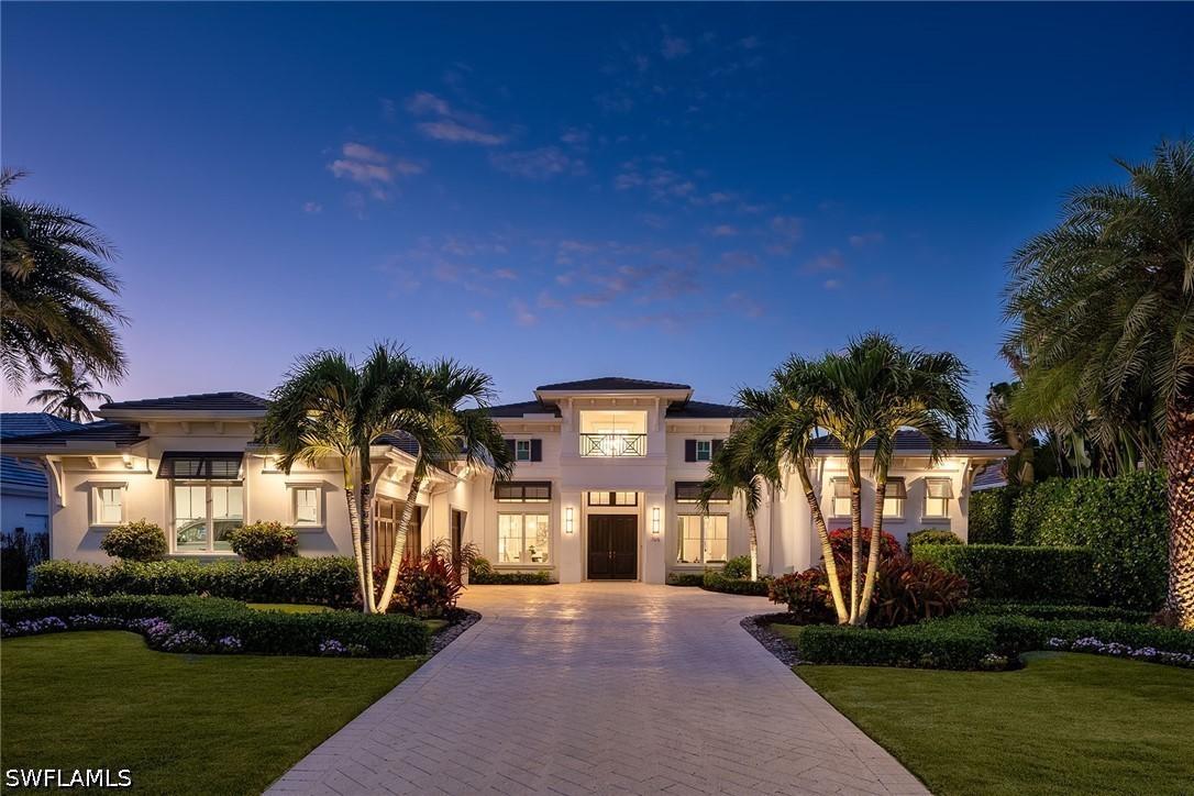 705 Wedge Dr., Naples, FL 34103