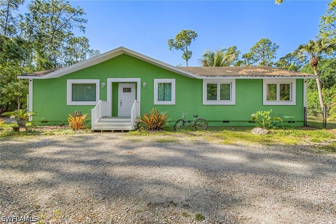 4870 Hawthorn Woods Way, Naples, FL 34116