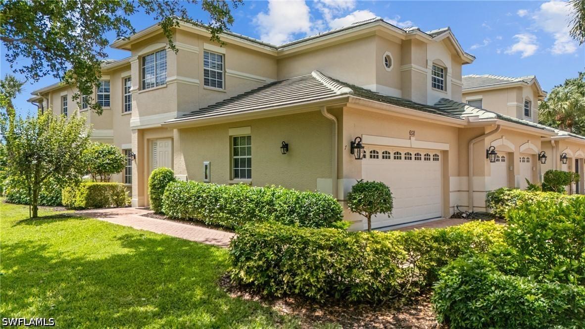 658 Vintage Reserve Cir. #7C, Naples, FL 34119