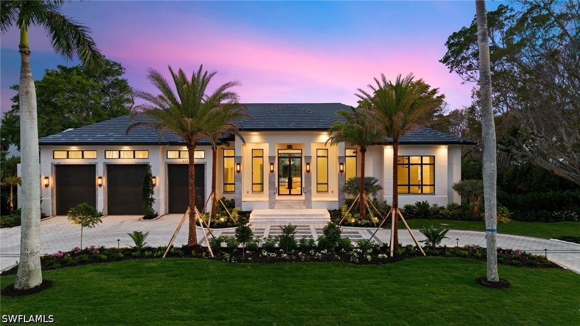 444 Orchid Dr., Naples, FL 34102