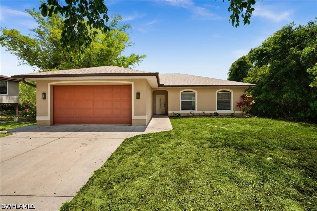 8346 Wren Rd., Fort Myers, FL 33967