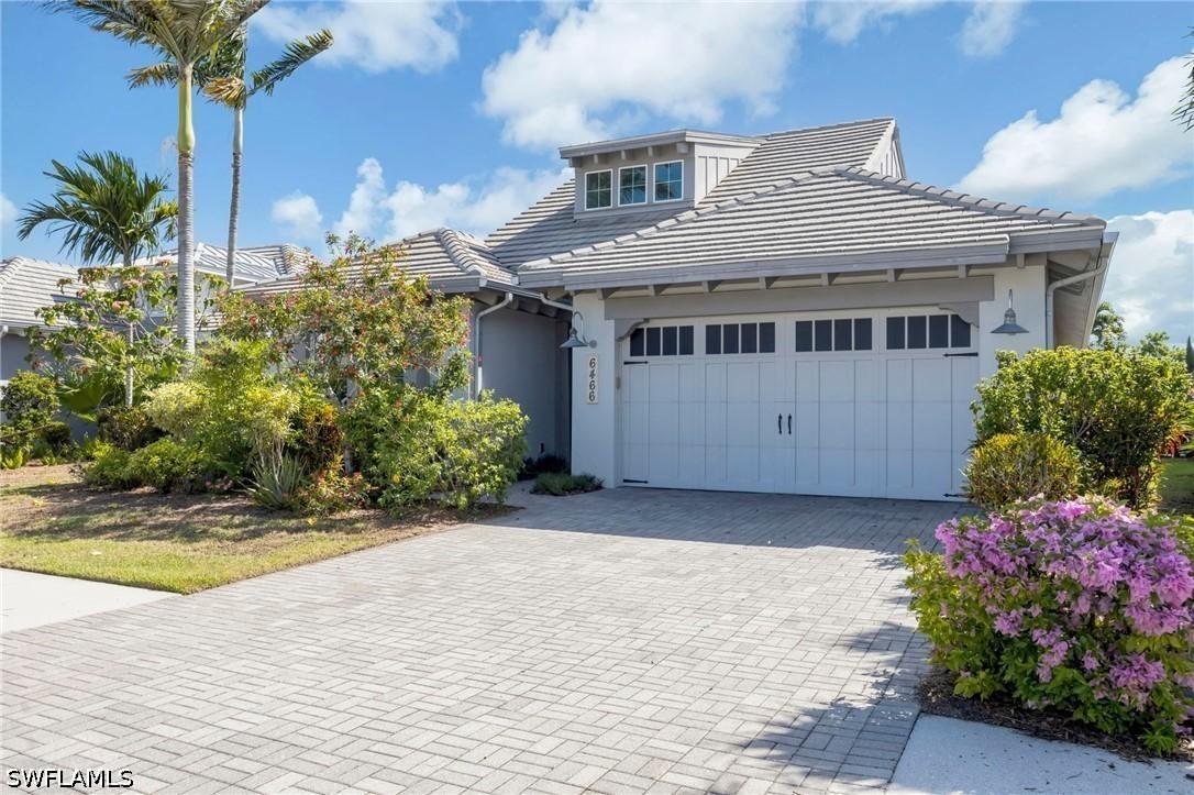 6466 Warwick Ave., Naples, FL 34113
