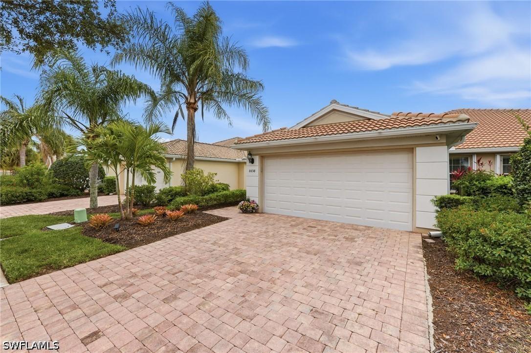 8658 Genova Ct., Naples, FL 34114