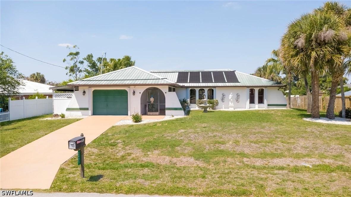 2401 Lakeview Dr., Lehigh Acres, FL 33936