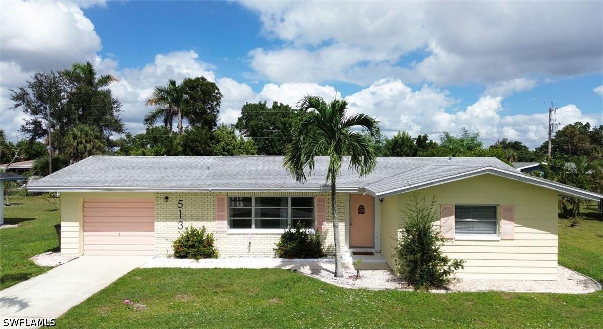 513 Monterey Ave., Cape Coral, FL 33904